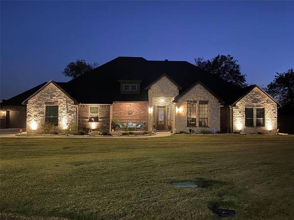 12801 Rocking Horse Drive, Fort Worth, TX 76052