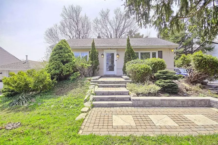 31 Colonial AVE #Bsmt, Toronto E08, ON M1M 2C3