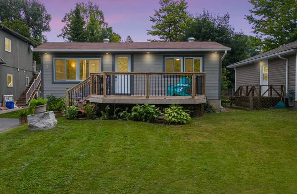 7 67th ST N, Wasaga Beach, ON L9Z 1T8