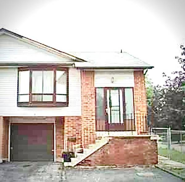 64 Peterson CT, Brampton, ON L6Z 1K6