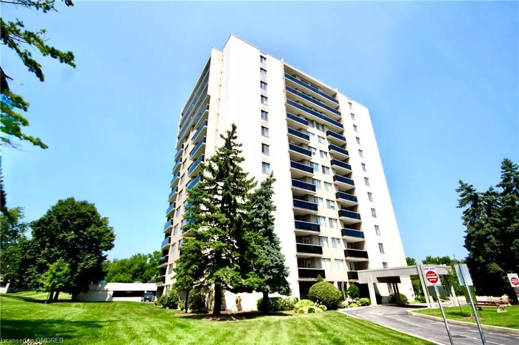 Milton, ON L9T 3X4,81 MILLSIDE DR #901