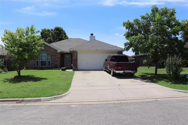 1639 Turtledove Drive, Cleburne, TX 76033