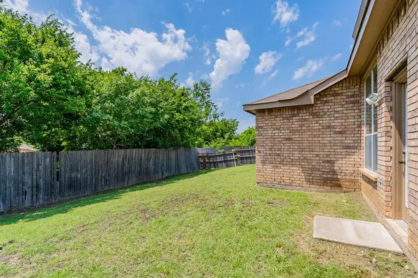 Fort Worth, TX 76131,5745 Lionfish Way