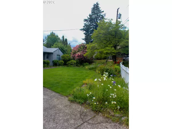 Portland, OR 97225,7250 SW SYLVAN CT