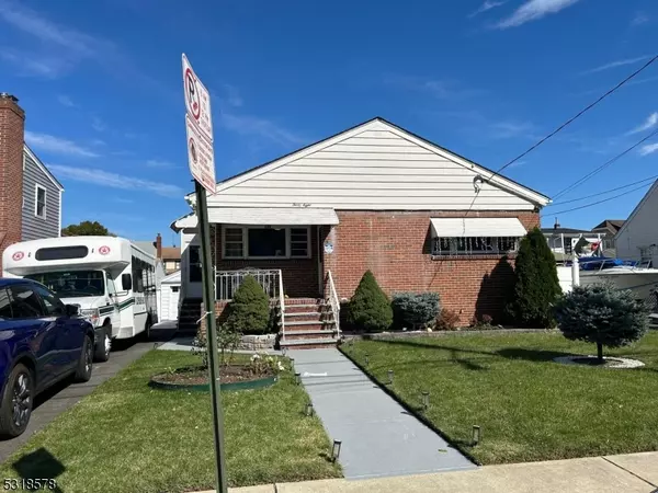 38 Lexington Ave, Paterson City, NJ 07502