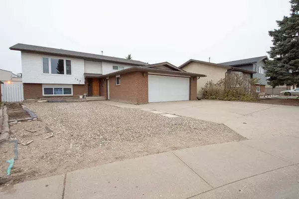 Medicine Hat, AB T1B3J7,102 Calder CRES SE