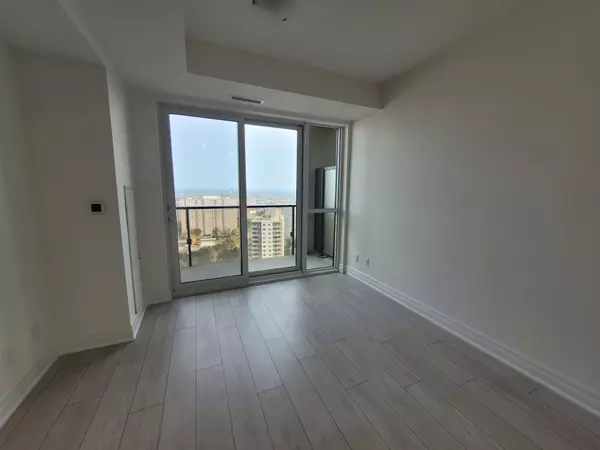 Mississauga, ON L5B 0N6,30 Elm DR #2102