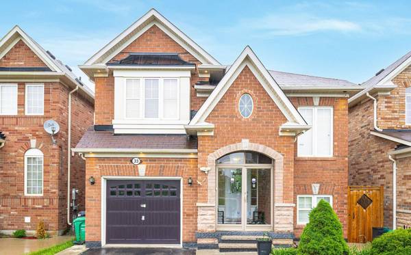 33 Bloom DR, Brampton, ON L6P 3C3