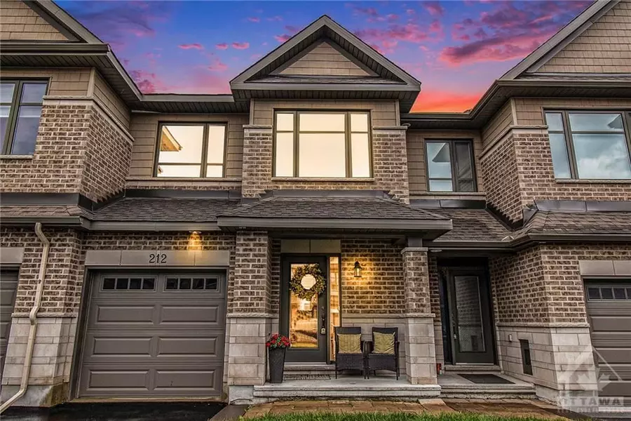 212 PURCHASE CRES, Stittsville - Munster - Richmond, ON K2S 2L8