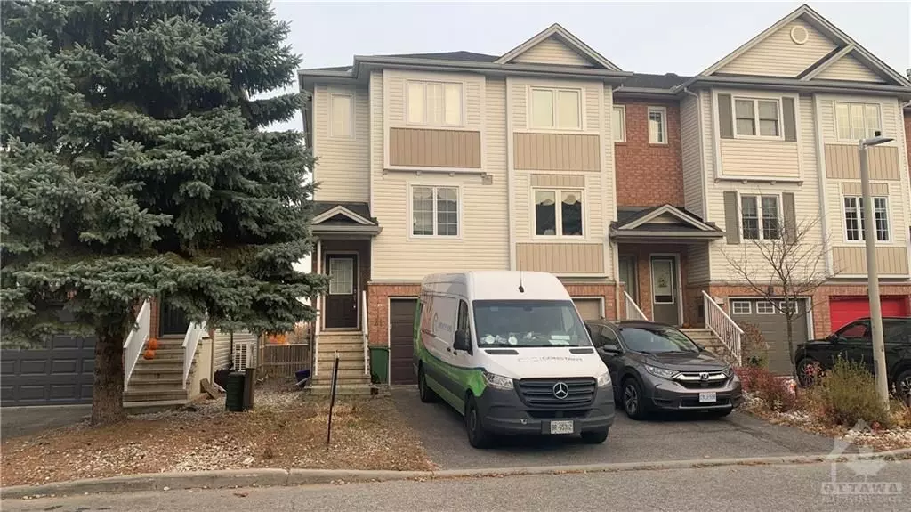 21 MANHATTAN CRES, Carlington - Central Park, ON K2C 4B4