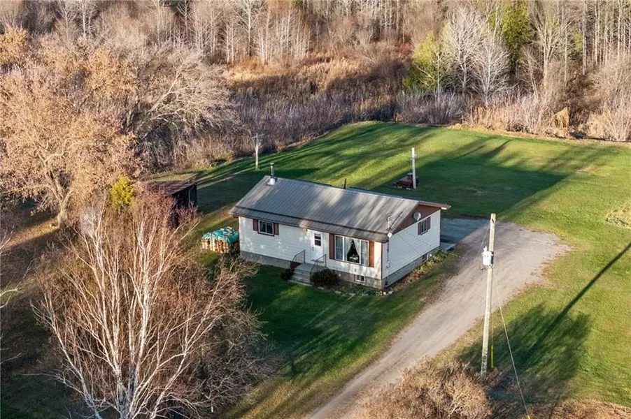 276 FLAT RD, Greater Madawaska, ON K0J 1N0