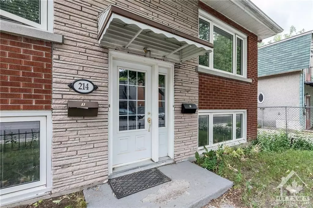 Vanier And Kingsview Park, ON K1L 7M7,214 HANNAH ST