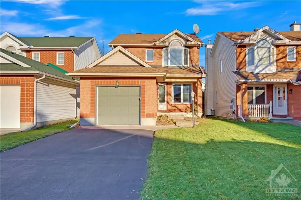 Barrhaven, ON K2J 4K8,90 LONGSHIRE CIR