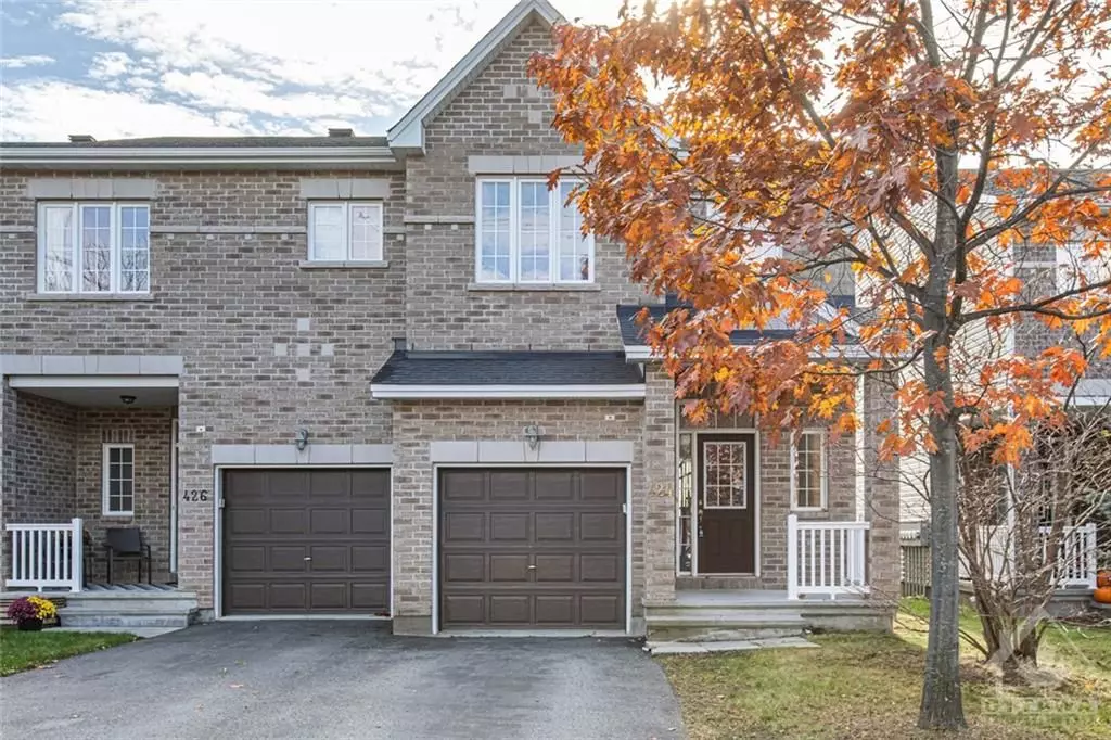 Kanata, ON K2M 0G1,424 FOXHALL WAY