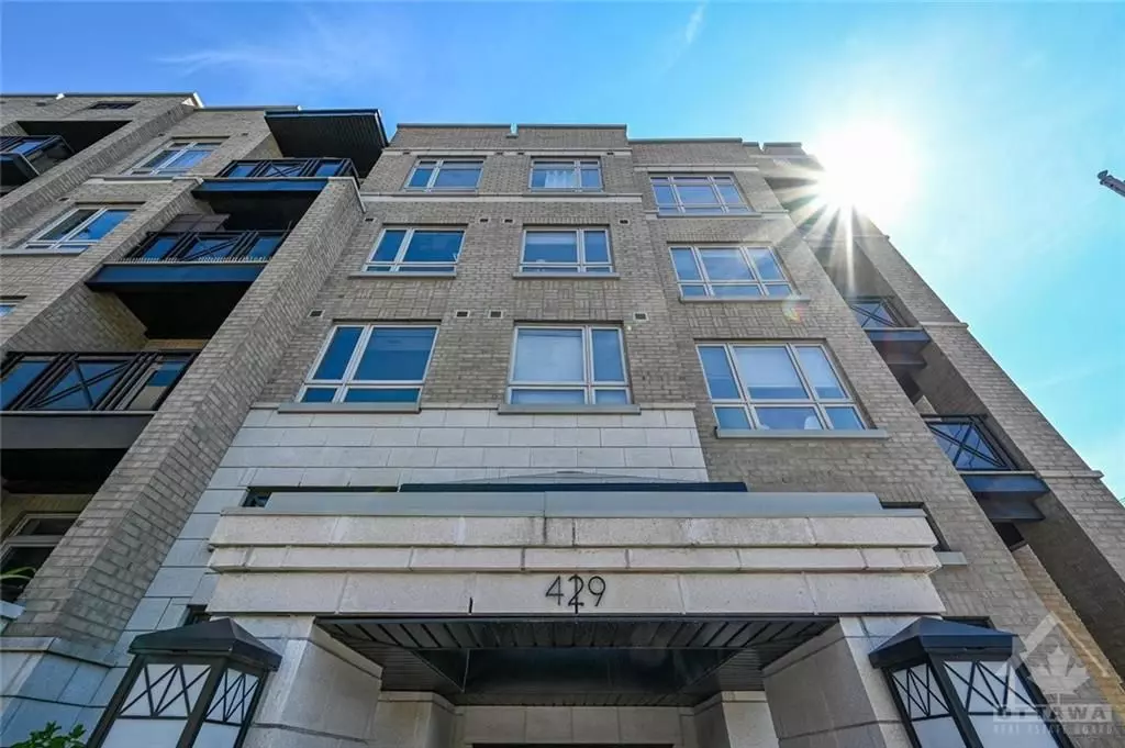 Ottawa Centre, ON K2P 1B5,429 KENT ST #425