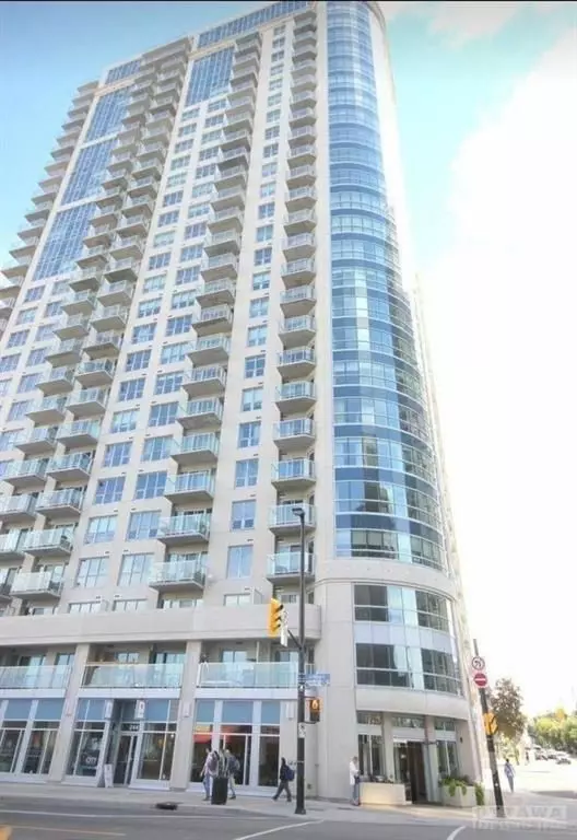 Lower Town - Sandy Hill, ON K1N 0B7,242 RIDEAU ST #PH2-2802