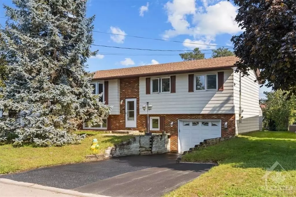 Carleton Place, ON K7C 4C4,233 SARAH ST