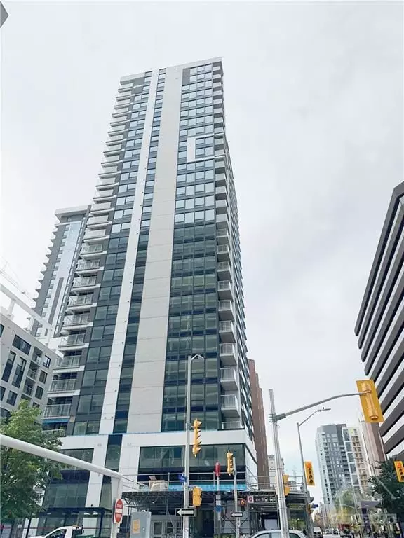 340 QUEEN ST #1004, Ottawa Centre, ON K1R 0G1