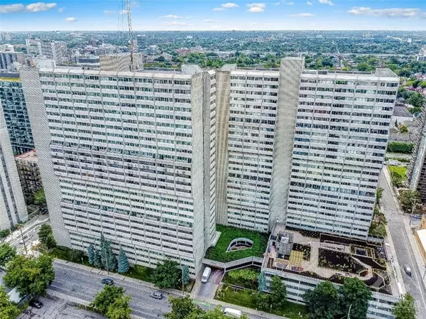 500 LAURIER AVE W #1701, Ottawa Centre, ON K1R 5E1