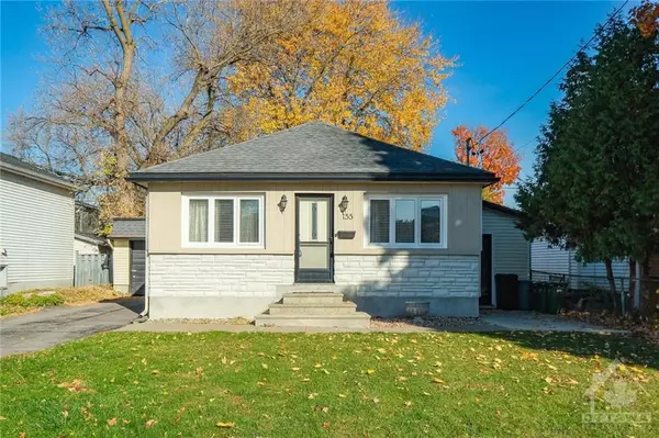 155 GLYNN AVE, Overbook - Castleheights And Area, ON K1K 1S5