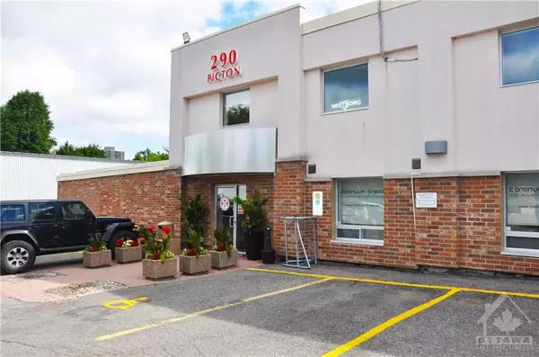 Westboro - Hampton Park, ON K1Z 8P8,290 PICTON AVE #201A