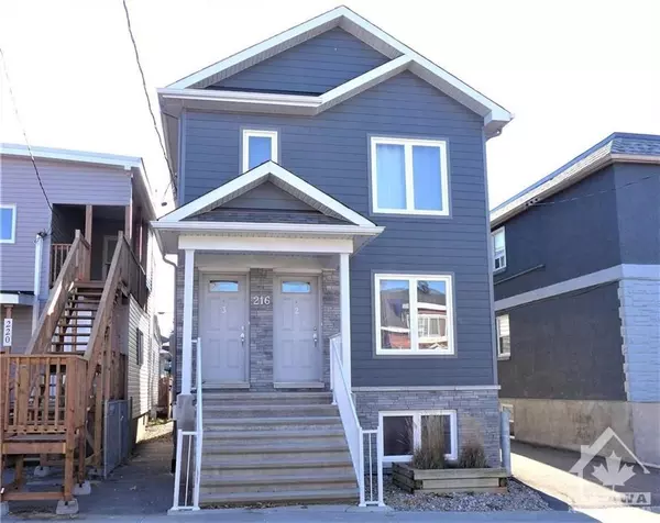 216 CARILLON ST #1, Vanier And Kingsview Park, ON K1L 5X8