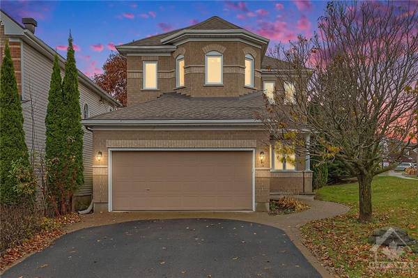 2 INSMILL CRES, Kanata, ON K2T 1G5