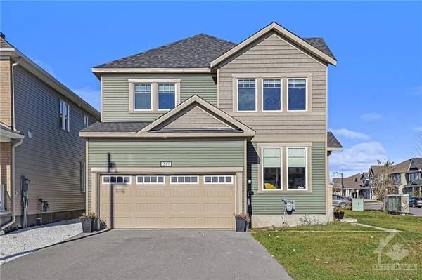 217 CRANESBILL RD, Kanata, ON K2V 0N4