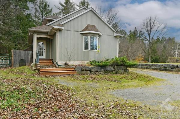 3225B RIVER RD, Horton, ON K7V 3Z8