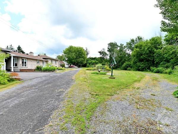 1821 BERCIER RD, Alfred And Plantagenet, ON K0B 1L0