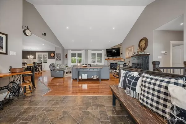 Mcnab/braeside, ON K7S 0B7,37 FAIRHAVEN PL