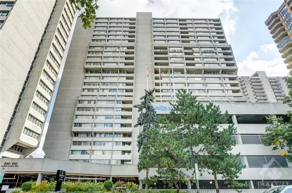 530 LAURIER AVE W #809, Ottawa Centre, ON K1R 7T1