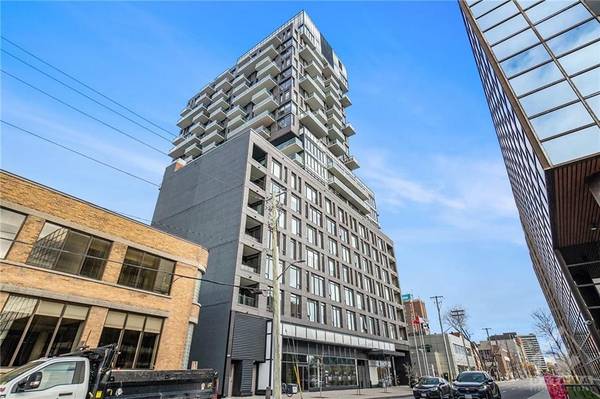 203 CATHERINE ST #1805, Ottawa Centre, ON K2P 1C3