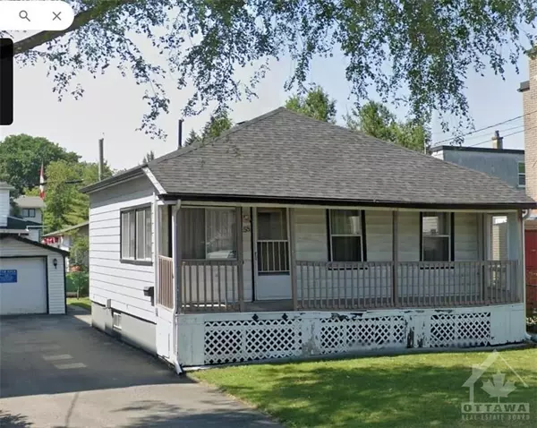 58 JOLLIET AVE, Vanier And Kingsview Park, ON K1L 5H2