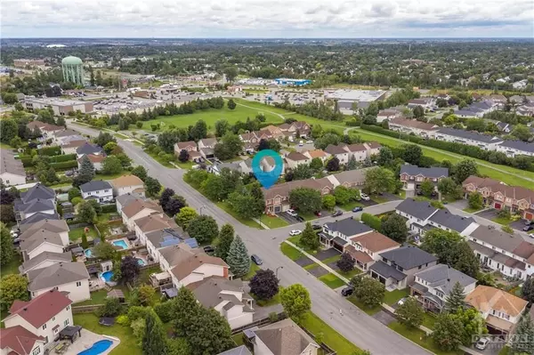 Stittsville - Munster - Richmond, ON K2S 2B2,1 CHANTILLY Gate