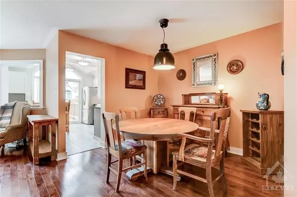 Kanata, ON K2M 2W2,130 LANDOVER CRES