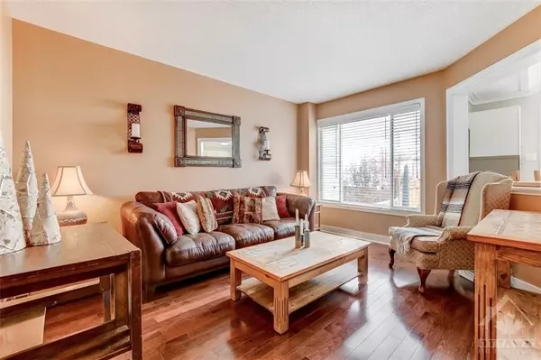 Kanata, ON K2M 2W2,130 LANDOVER CRES