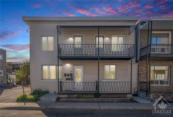 252 EMOND ST, Vanier And Kingsview Park, ON K1L 7R8