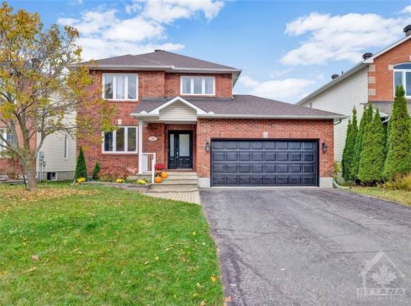 25 CAMPBELL CT, Russell, ON K4R 1G7