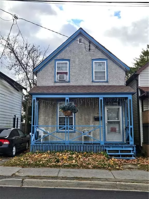 Brockville, ON K6V 5C9,94 PERTH ST