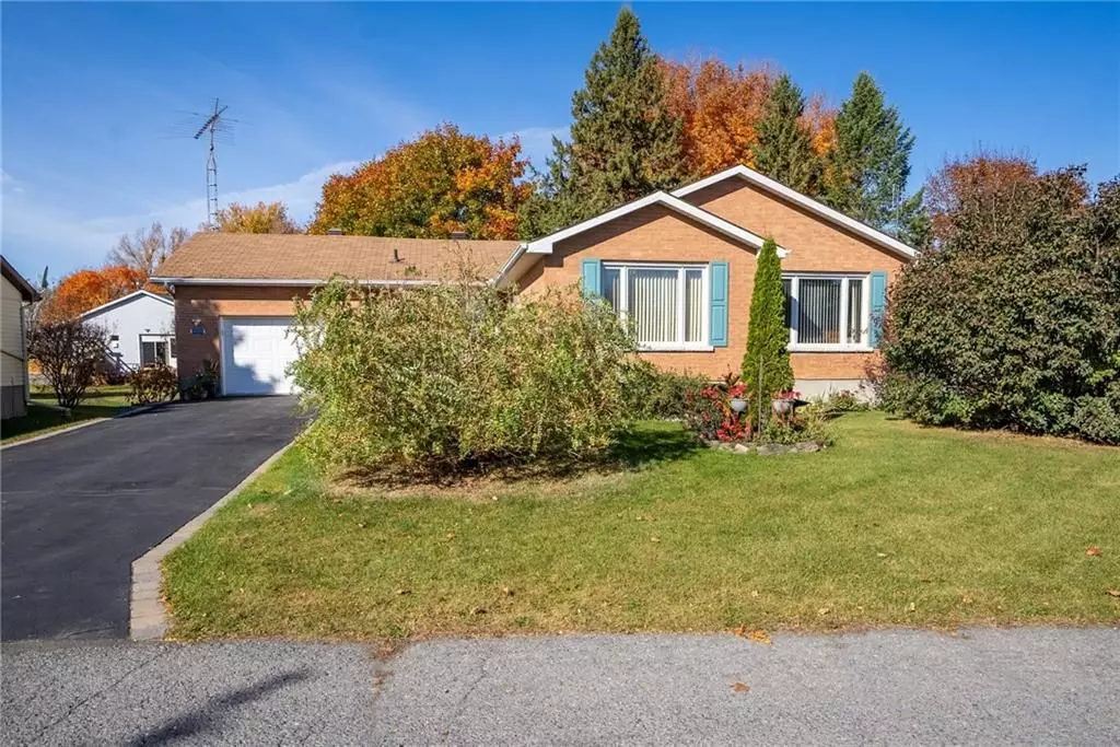 South Glengarry, ON K0C 1E0,6232 DALTON CT