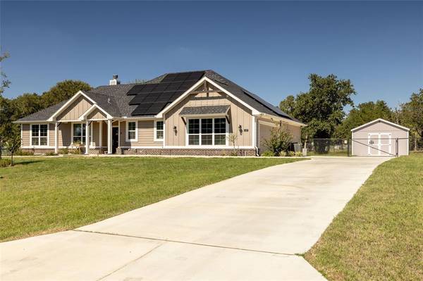 1127 Munn Road, Springtown, TX 76082