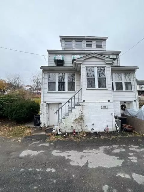 196 Railroad Street, Tamaqua Borough, PA 18252