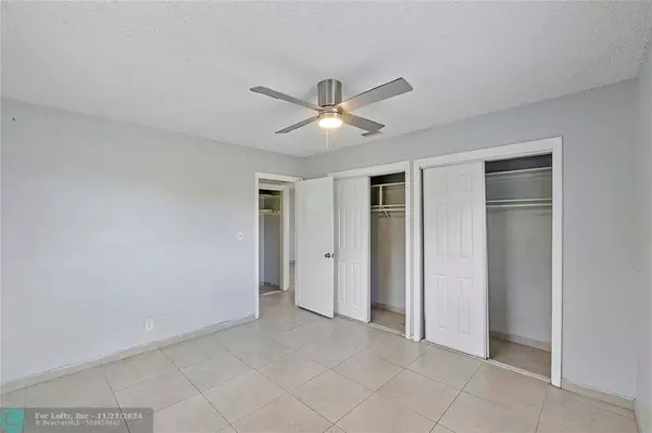 Pompano Beach, FL 33060,395 SW 15th St  #20