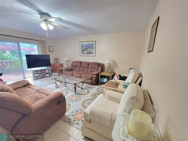 North Lauderdale, FL 33068,2305 SW 81st Ter  #3