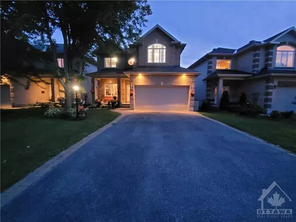 Stittsville - Munster - Richmond, ON K2S 2E1,115 SIROCCO CRES