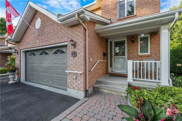 Kanata, ON K2M 2K8,95 SPRINGCREEK CRES