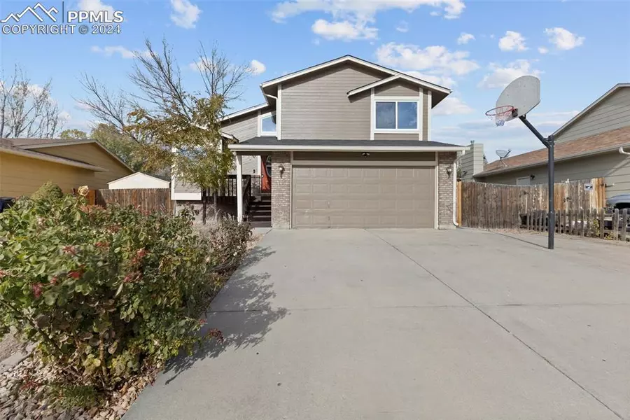 1010 Crandall DR, Colorado Springs, CO 80911