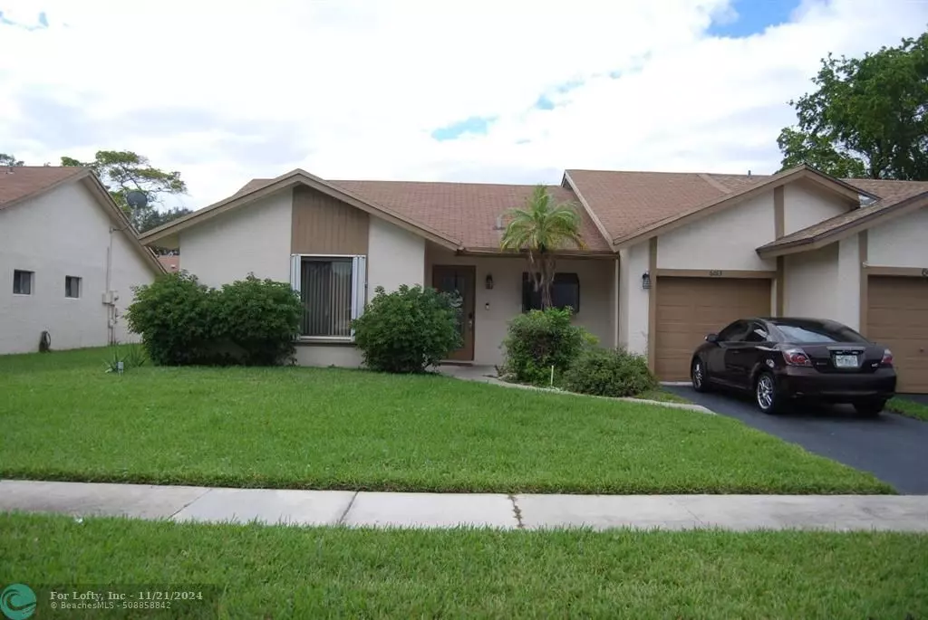 Tamarac, FL 33321,6013 NW 78th Way  #6013