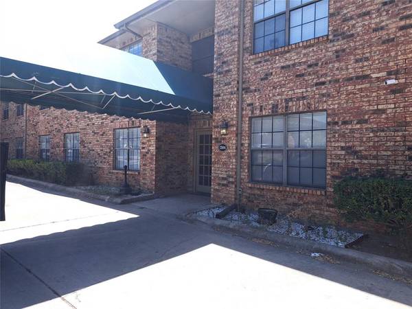 1304 Halsell Street #208, Bridgeport, TX 76426